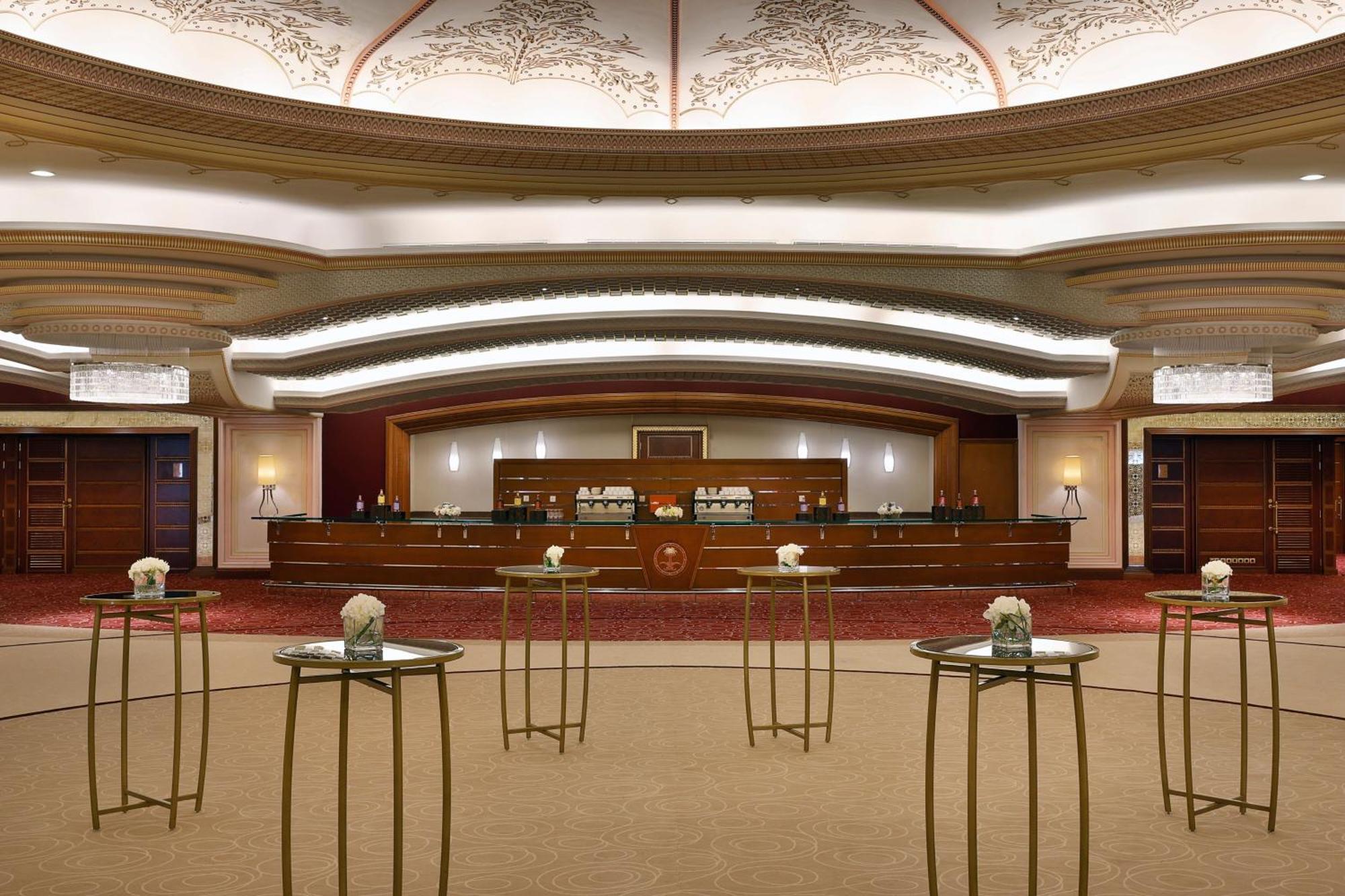 Hotel The Ritz-carlton